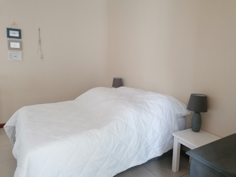 To Let 3 Bedroom Property for Rent in Marina Martinique Eastern Cape